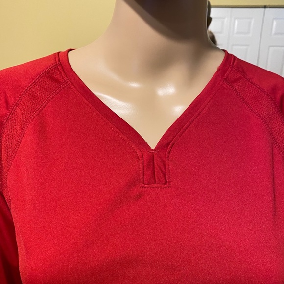 Champion women’s pullover size medium